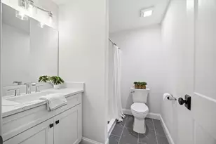 126 Barry St, Agawam, MA 01030 - Photo 33