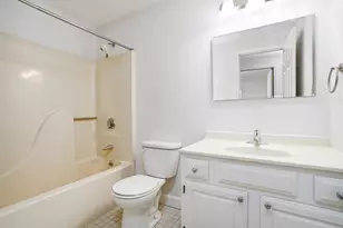 303 Ridgefield Cir, Clinton, MA 01510 - Photo 27