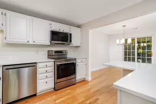 303 Ridgefield Cir, Clinton, MA 01510 - Photo 15