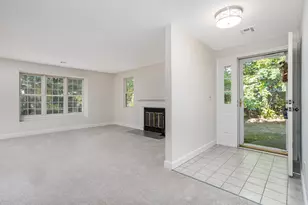 303 Ridgefield Cir, Clinton, MA 01510 - Photo 3