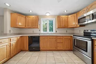 2 Nora Ln, Groveland, MA 01834 - Photo 11