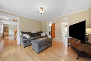 2 Nora Ln, Groveland, MA 01834 - Photo 9