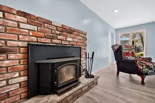 377 Tully Rd, Orange, MA 01364 - Photo 9