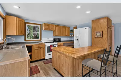 377 Tully Rd, Orange, MA 01364 - Photo 3
