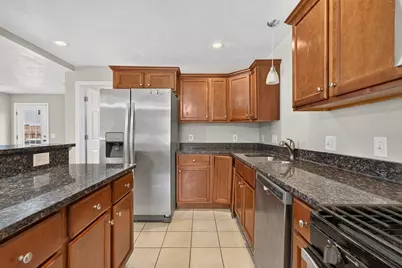103 Commonwealth Ave, Worcester, MA 01604 - Photo 7