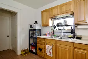 55 Hampden St, Springfield, MA 01151 - Photo 11