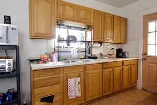 55 Hampden St, Springfield, MA 01151 - Photo 9