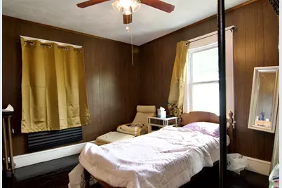 55 Hampden St, Springfield, MA 01151 - Photo 13