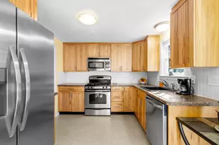28 Spring St, Plympton, MA 02367 - Photo 25