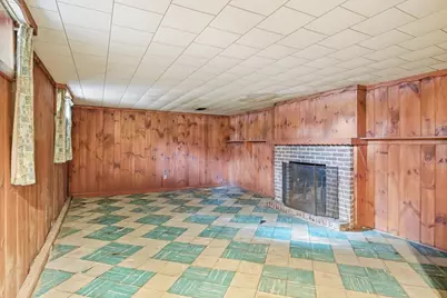 104 Whittum Avenue, Springfield, MA 01118 - Photo 31