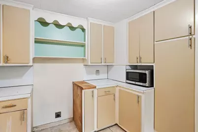 104 Whittum Avenue, Springfield, MA 01118 - Photo 7