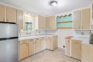104 Whittum Ave, Springfield, MA 01118 - Photo 5
