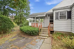 104 Whittum Ave, Springfield, MA 01118 - Photo 37