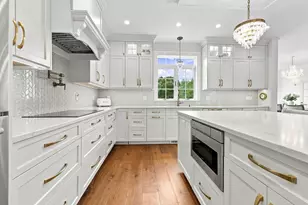 2 Hampton Ct, Lynnfield, MA 01940 - Photo 3
