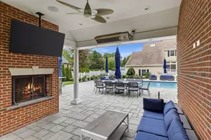 2 Hampton Ct, Lynnfield, MA 01940 - Photo 23