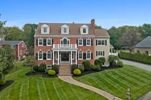 2 Hampton Ct, Lynnfield, MA 01940 - Photo 1