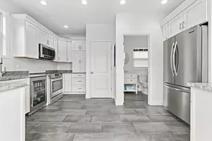2 Hampton Ct, Lynnfield, MA 01940 - Photo 21