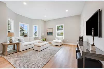 271 Washington Ave, Chelsea, MA 02150 - Photo 5