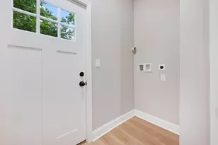 271 Washington Ave, Chelsea, MA 02150 - Photo 13