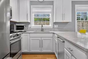 10 Allen Ct, Somerville, MA 02143 - Photo 5