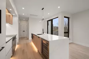 152 W 3rd, Boston, MA 02127 - Photo 3