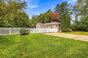 24 Washington St, Mendon, MA 01756 - Photo 1