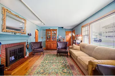 25 Saint Anthony St, Chicopee, MA 01013 - Photo 3