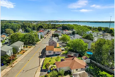 2113 Pleasant St, Fall River, MA 02723 - Photo 35