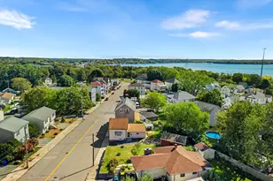 2113 Pleasant St, Fall River, MA 02723 - Photo 35