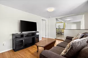 2113 Pleasant St, Fall River, MA 02723 - Photo 17