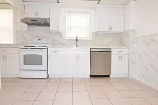 114 Sagamore St, Quincy, MA 02171 - Photo 1