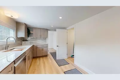 11 Pond View Way #11 A, Northborough, MA 01532 - Photo 5