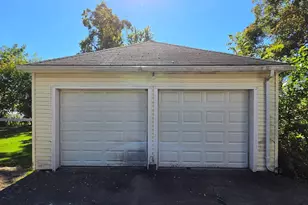 5 Mechanic St, Milford, MA 01757 - Photo 39