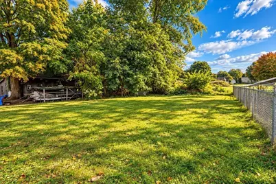 121 Elm St, Agawam, MA 01001 - Photo 27