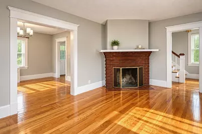 121 Elm St, Agawam, MA 01001 - Photo 9