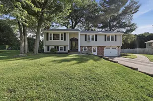 15 Hancock St, Milford, MA 01757 - Photo 1