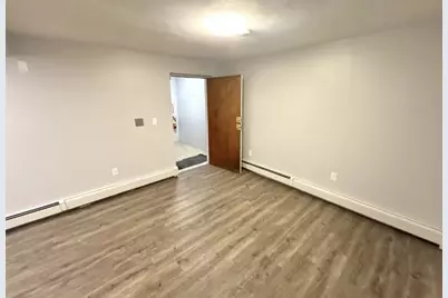 2 Meacham St #7, Somerville, MA 02145 - Photo 5