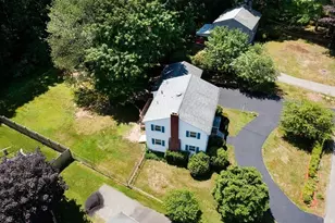 16 Phillip Ave, Burlington, MA 01803 - Photo 9