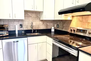 300 Lynn Shore Dr603, Lynn, MA 01902 - Photo 15