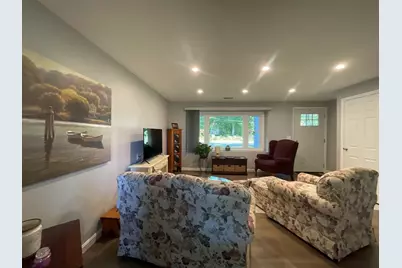 597 Old Warren Rd, Swansea, MA 02777 - Photo 5