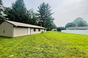 597 Old Warren Rd, Swansea, MA 02777 - Photo 3