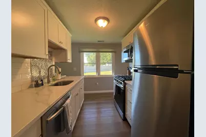 597 Old Warren Rd, Swansea, MA 02777 - Photo 7