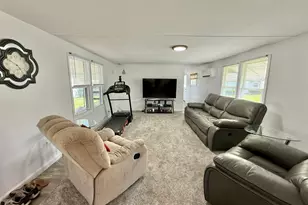 281 Chauncey Walker St, Belchertown, MA 01007 - Photo 13