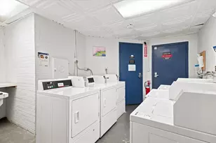 26 Waverly St, Boston, MA 02135 - Photo 23