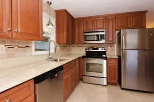 35 Calumet Ave, Worcester, MA 01605 - Photo 11