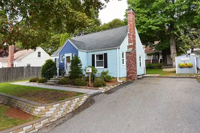 35 Calumet Ave, Worcester, MA 01605 - Photo 1