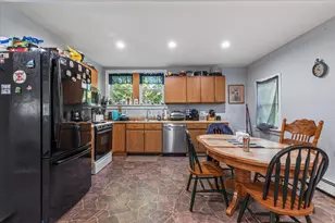 13 Mechanic St, Winchendon, MA 01475 - Photo 5