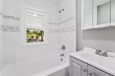 195 Jasper St, Springfield, MA 01109 - Photo 3