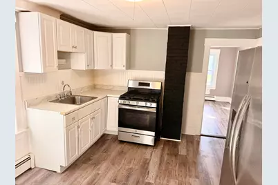 39 Laurel St #1, Leominster, MA 01453 - Photo 3