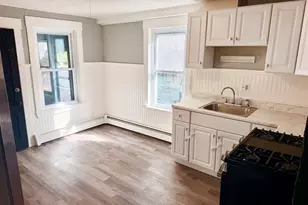 39 Laurel St, Leominster, MA 01453 - Photo 5